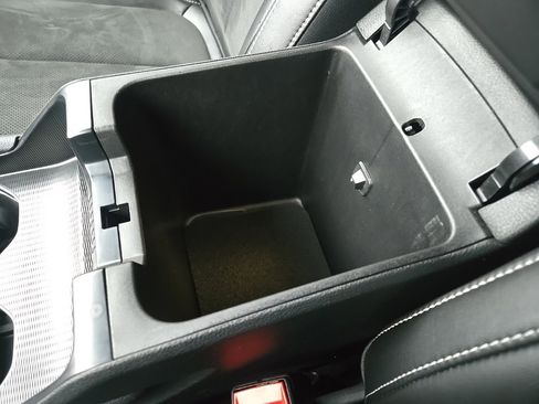 Used 2024 Jeep Grand Cherokee Altitude image 65