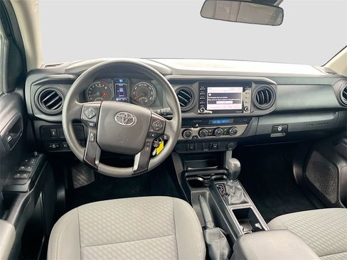 Used 2022 Toyota Tacoma SR image 21