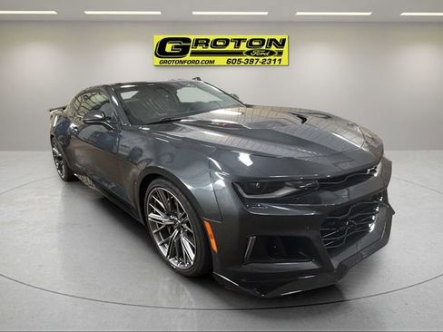 Used 2018 Chevrolet Camaro ZL1 RWD image 7