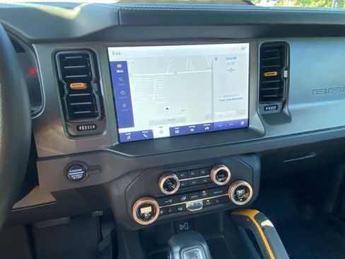 Used 2024 Ford Bronco Badlands AWD/4WD image 23