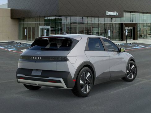 New 2026 Hyundai Ioniq 5 SEL RWD image 4