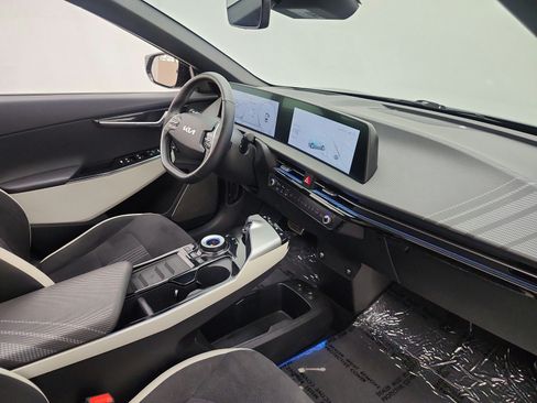 Used 2023 Kia EV6 GT-Line w/ GT-Line Suede Seat Package RWD image 30