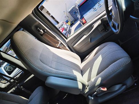 Used 2014 Chevrolet Express 1500 LS image 30