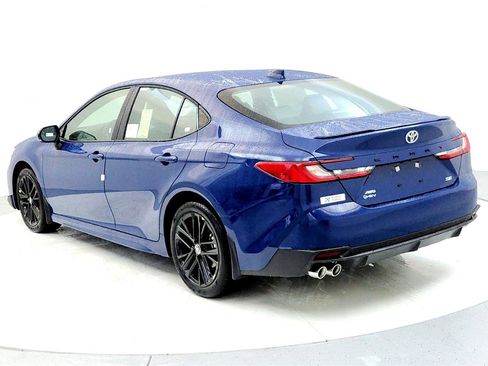 New 2026 Toyota Camry SE image 4