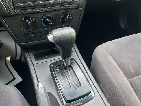 Used 2009 Ford Fusion SE image 18