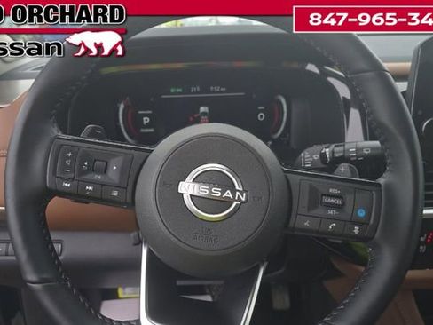 Used 2024 Nissan Pathfinder Platinum w/ Cargo Package image 8