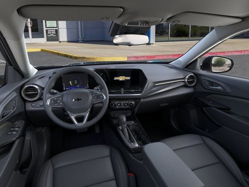 New 2026 Chevrolet Trax ACTIV w/ Driver Confidence Package image 16