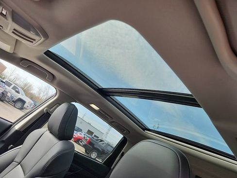 New 2026 Subaru Ascent Limited image 10