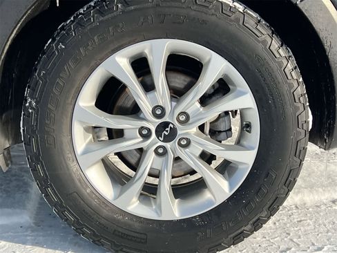 Used 2022 Kia Telluride LX image 14