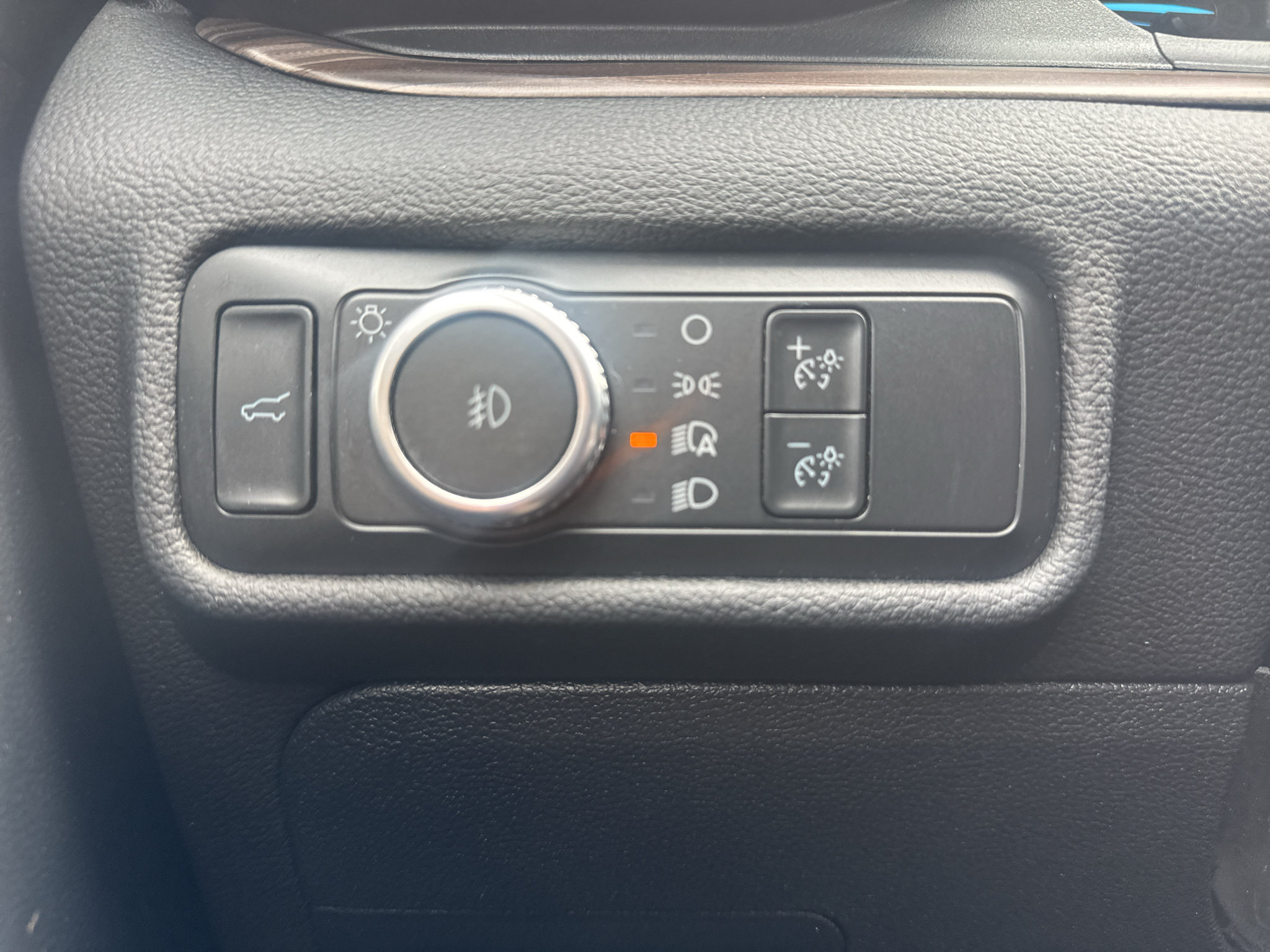 Used 2022 Ford Explorer Limited RWD image 28
