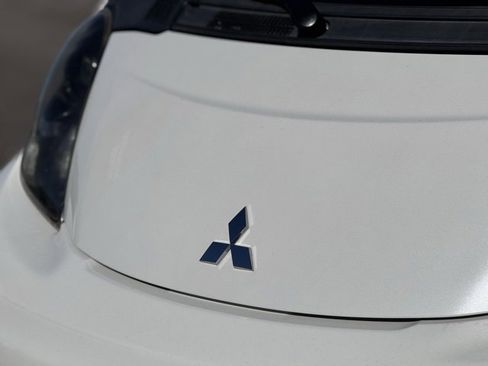 Used 2012 Mitsubishi i image 6