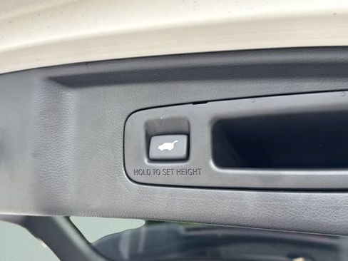 Used 2024 Honda CR-V EX-L image 14