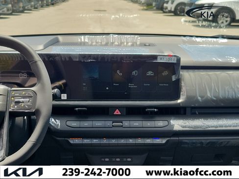 New 2027 Kia Seltos S FWD image 17