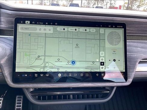 Used 2022 Rivian R1T Adventure image 16