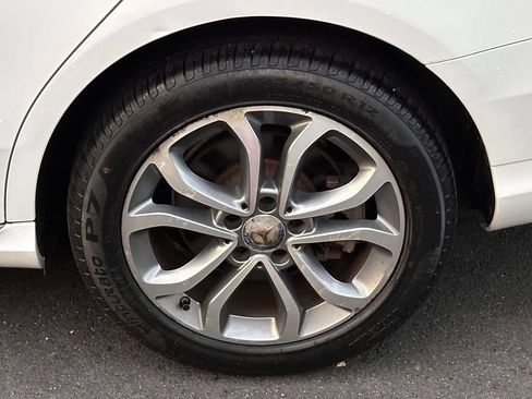 Used 2015 Mercedes-Benz C 300 4MATIC Sedan image 9