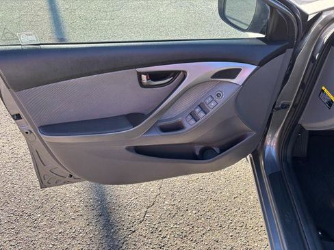 Used 2013 Hyundai Elantra GLS w/ Preferred Pkg FWD image 24