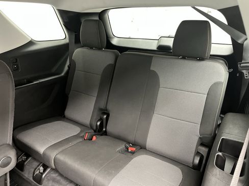 Used 2019 Chevrolet Traverse LT w/ LPO, Blackout Package image 12