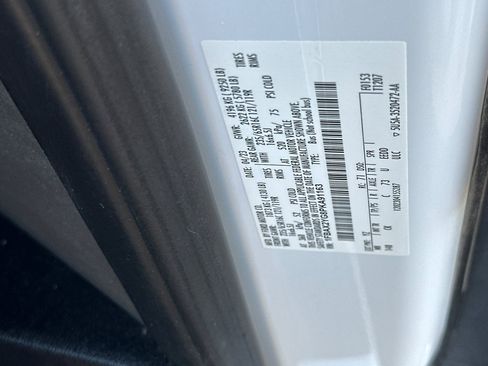 Used 2023 Ford Transit 350 XLT image 34