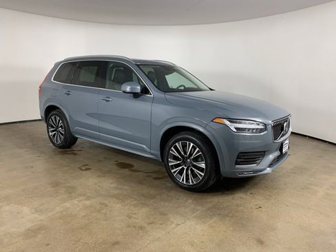 Used 2022 Volvo XC90 T5 Momentum w/ Advanced Package image 5