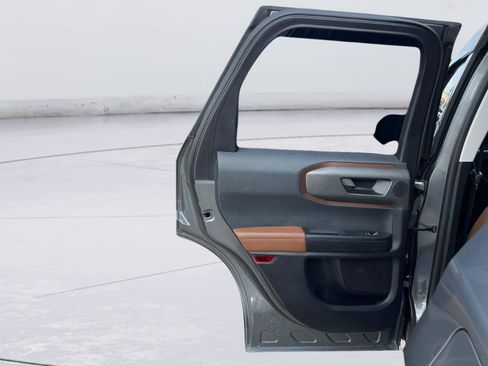 Used 2025 Ford Bronco Sport Outer Banks w/ Outer Banks Tech Package+ AWD/4WD image 14