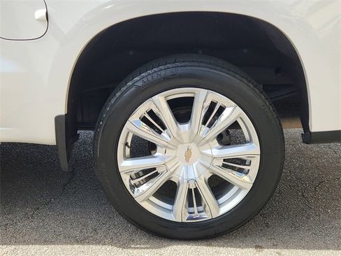 Used 2022 Chevrolet Silverado 1500 High Country w/ High Country Premium Package image 33