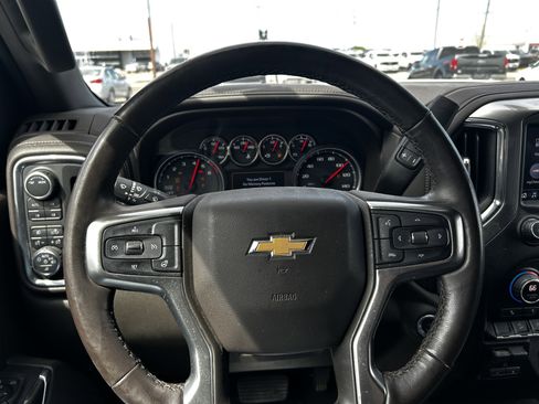 Used 2020 Chevrolet Silverado 1500 LTZ w/ Z71 Off-Road Package image 17