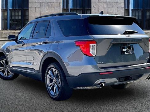 Used 2023 Ford Explorer XLT w/ Equipment Group 202A AWD/4WD image 10