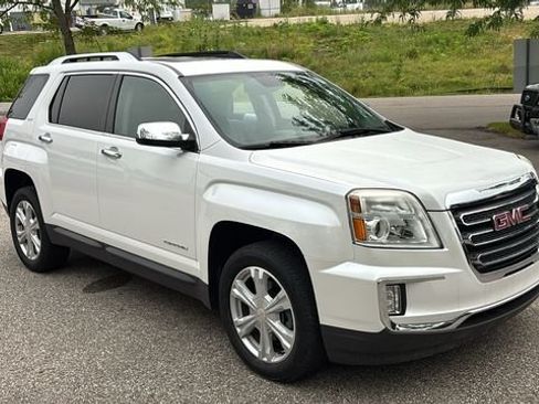 Used 2017 GMC Terrain SLT w/ Open Road Package FWD image 26