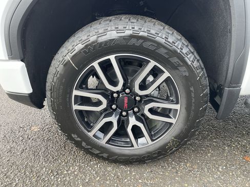 New 2026 GMC Sierra 1500 AT4 w/ AT4 Premium Package image 69