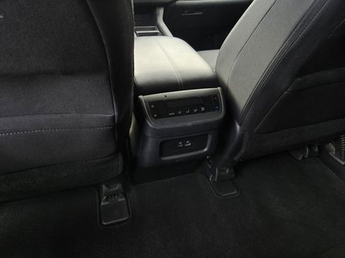 Certified 2025 Nissan Pathfinder SV image 14