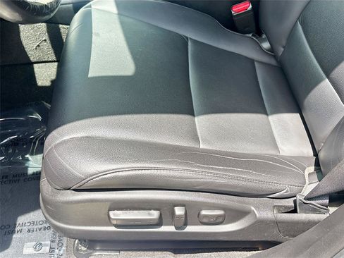 Used 2019 Acura TLX FWD image 19