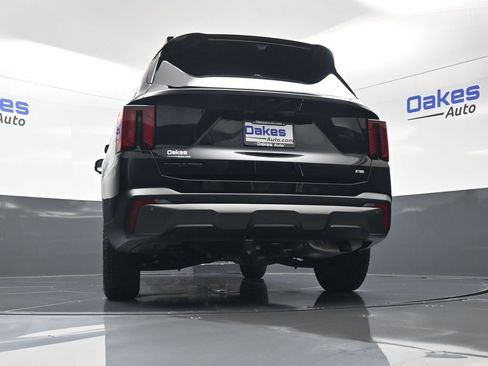 Certified 2025 Kia Sorento SX Prestige w/ Sage Leather Package image 50