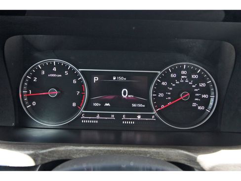 Used 2023 Kia Sorento EX w/ Panoramic Sunroof Package FWD image 17