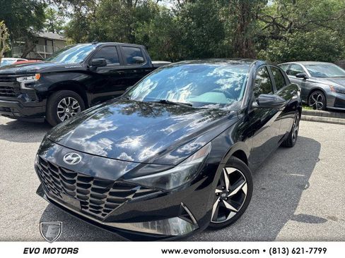 Used 2021 Hyundai Elantra SEL w/ Convenience + Premium Package image 1