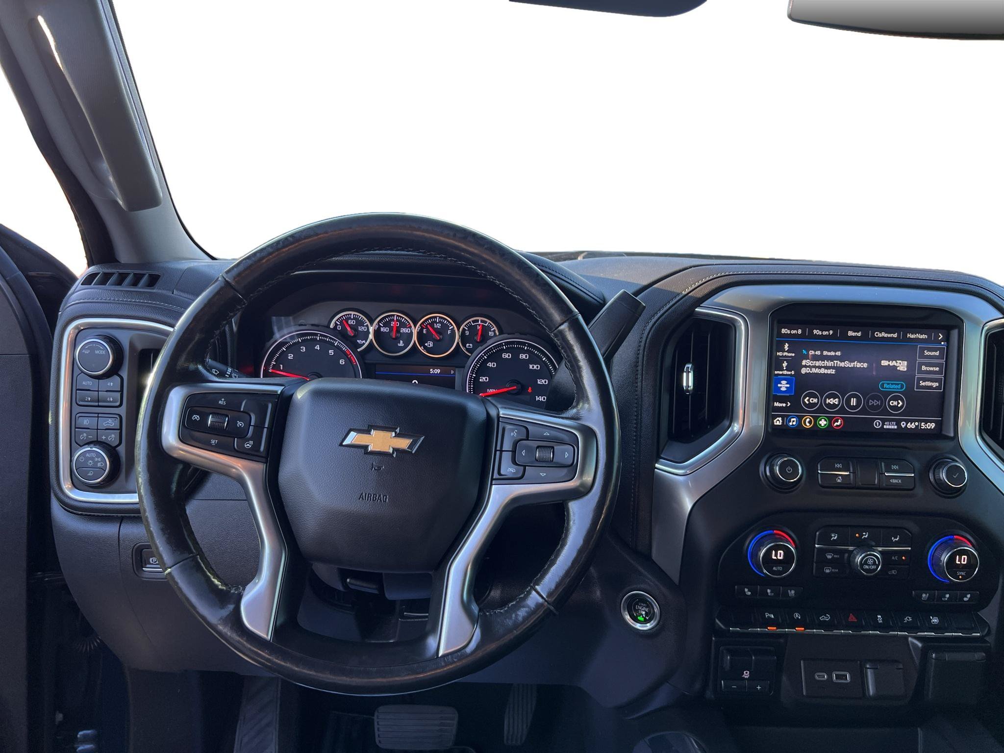 Used 2020 Chevrolet Silverado 1500 LTZ w/ LTZ Plus Package AWD/4WD image 7