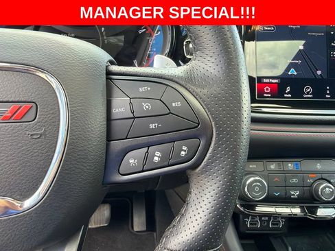 Used 2025 Dodge Durango R/T AWD/4WD image 25