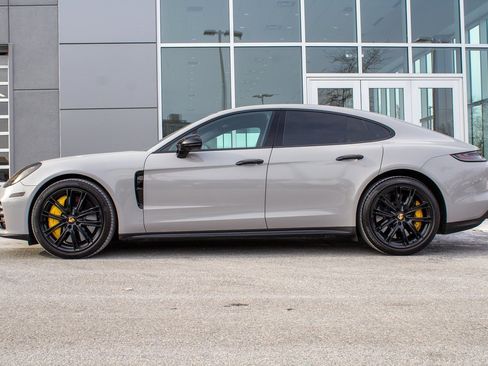 Used 2022 Porsche Panamera Turbo S image 7