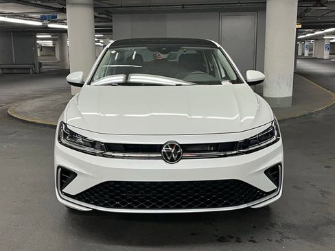 New 2026 Volkswagen Jetta SE FWD image 30