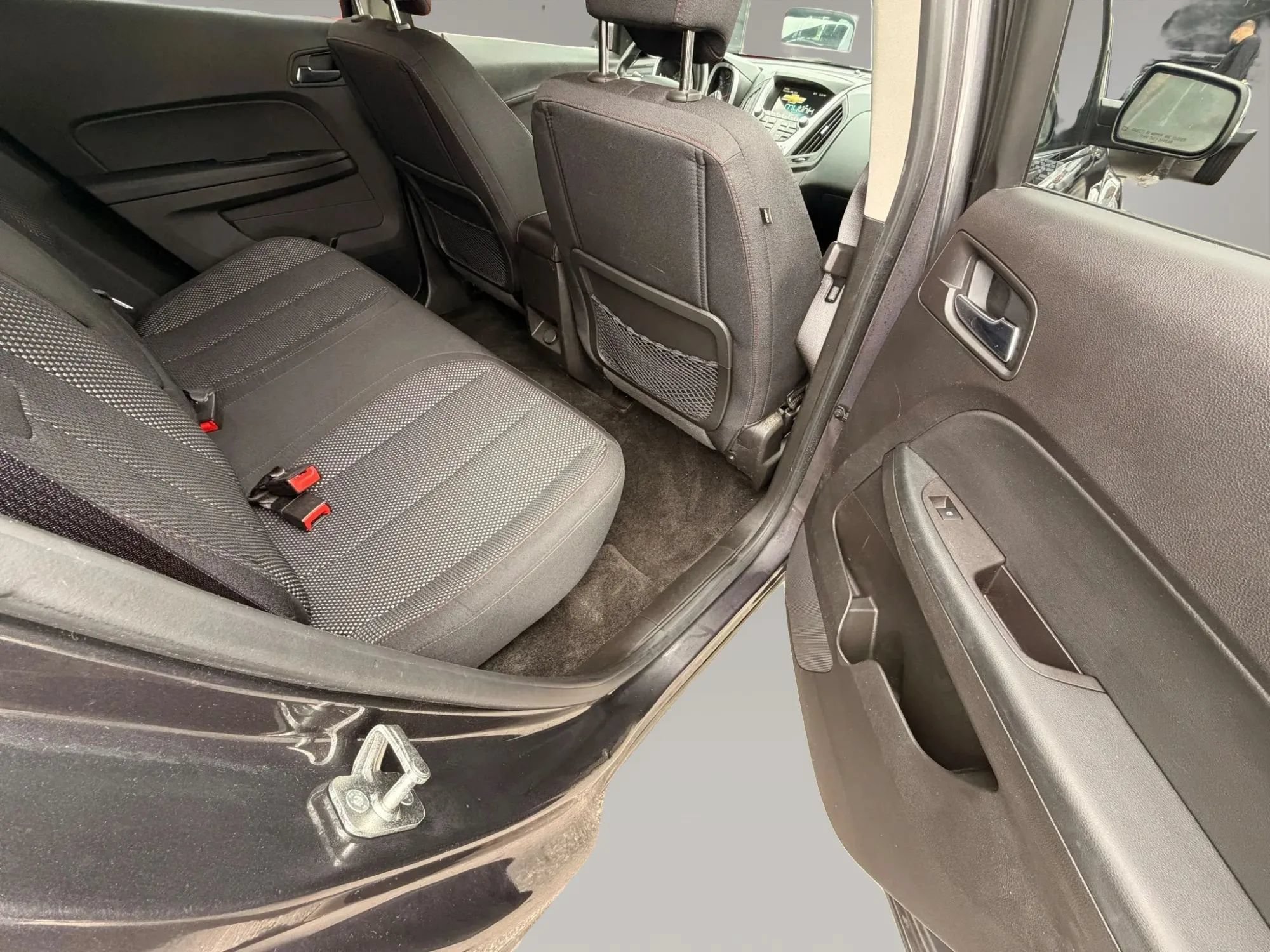 Used 2015 Chevrolet Equinox LT w/ Driver Convenience Package AWD/4WD image 6
