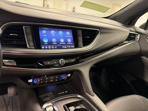 Used 2023 Buick Enclave Avenir w/ Avenir Technology Package AWD/4WD image 36