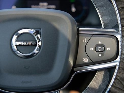 New 2024 Volvo C40 P8 Recharge Plus w/ Climate Package image 15