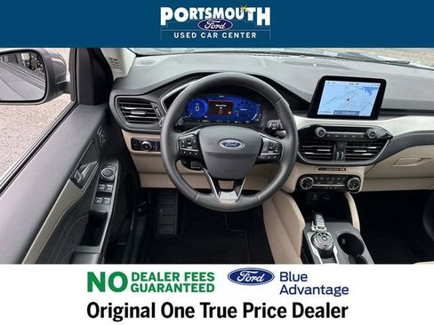 Used 2022 Ford Escape SEL w/ Technology Package image 7