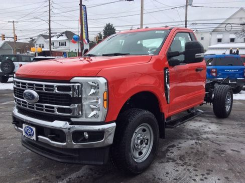 Used 2024 Ford F350 XL w/ Snow Plow Prep Package image 7
