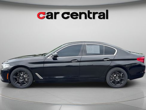 Used 2017 BMW 530i RWD image 2