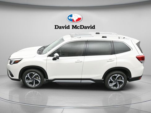Used 2022 Subaru Forester Touring AWD/4WD image 41