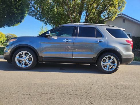 Used 2013 Ford Explorer Limited image 6