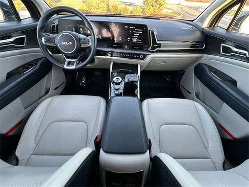 Used 2023 Kia Sportage EX image 21