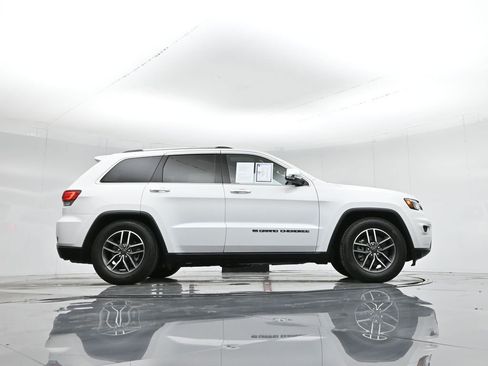 Used 2022 Jeep Grand Cherokee Limited w/ Tech Group image 51