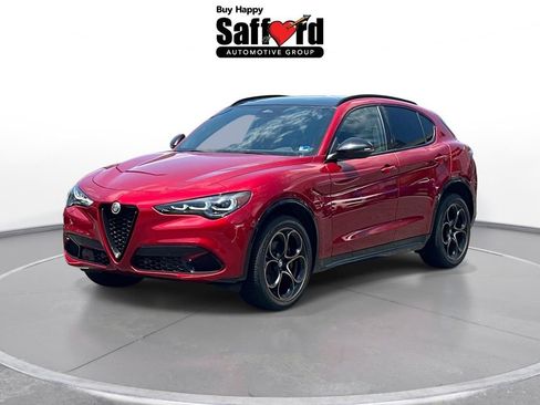 Used 2025 Alfa Romeo Stelvio Sprint AWD/4WD image 1