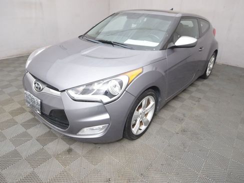 Used 2014 Hyundai Veloster w/ Style Package 02 image 1